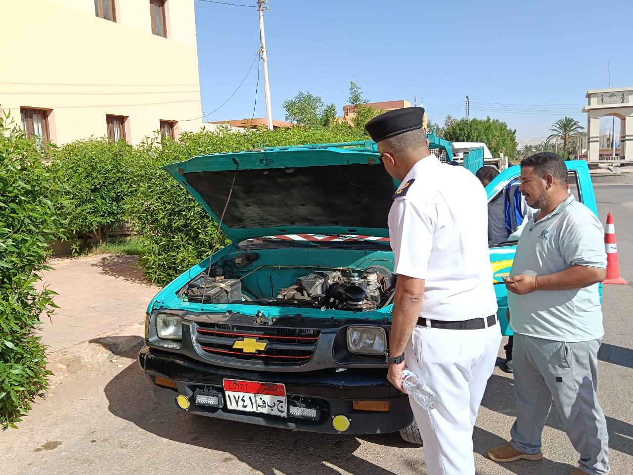 قافلة مرورية لسكان واحة بلاط  (5)