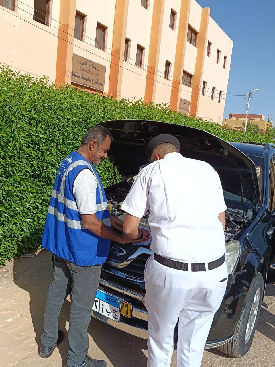 قافلة مرورية لسكان واحة بلاط  (4)