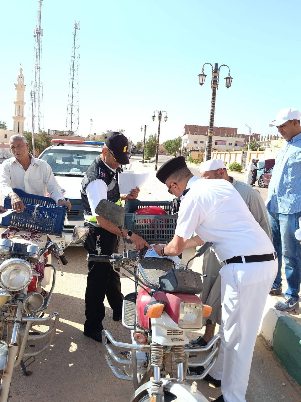 قافلة مرورية لسكان واحة بلاط  (1)