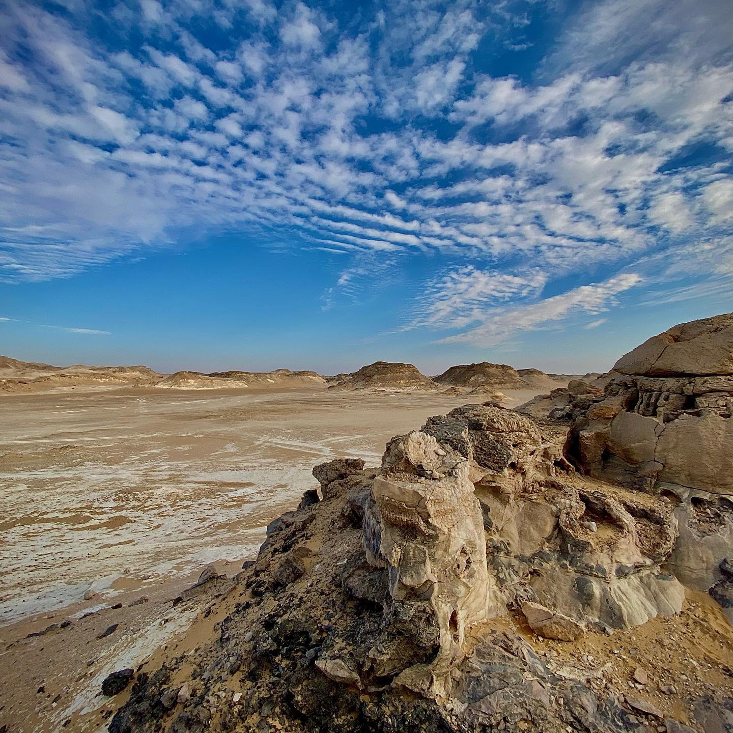 صخور ومكونات جبل الكريستال بواحة الفرافرة  (3)