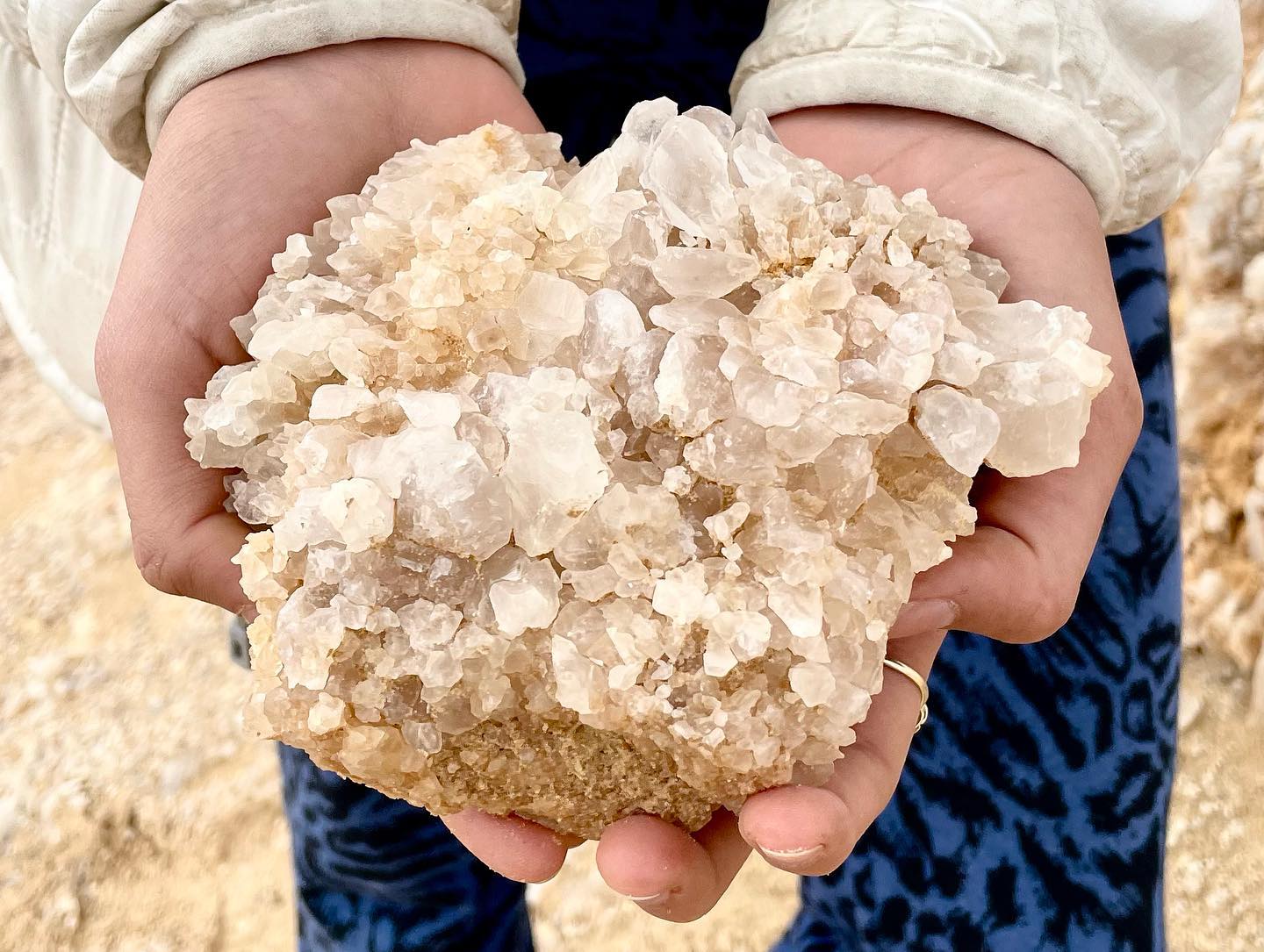 صخور ومكونات جبل الكريستال بواحة الفرافرة  (5)